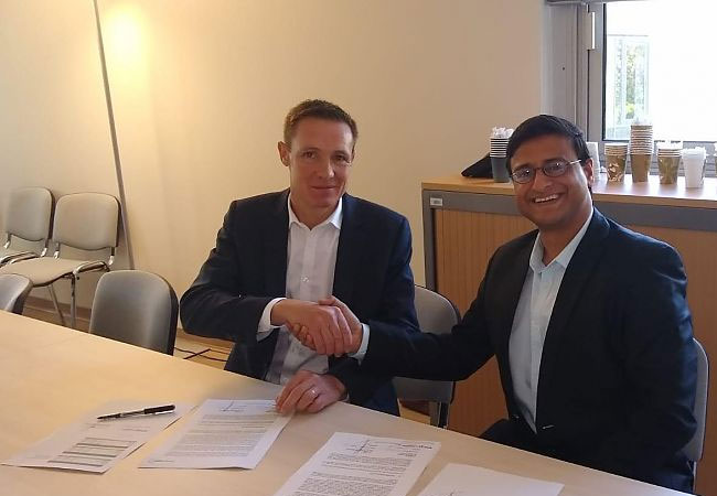 PB: links: Remi Perrin, Assistant Director of the Energy Department, CNR / rechts: Dr. Varun Gaur,  Deputy General Manager (Business Development & Partnerships), energy & meteo systems