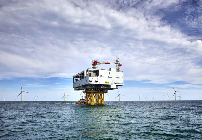 PB: Die Umspannplattform Arkona im gleichnamigen Offshore-Windpark in der Ostsee. Foto: 50Hertz/Jan Pauls