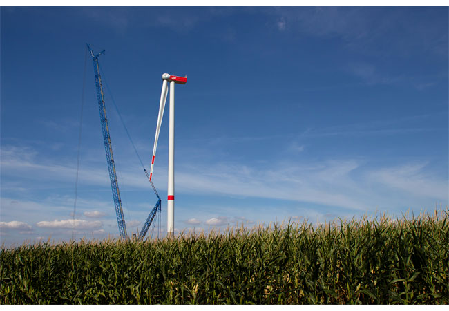 PB: Windenergieanlage im Bau