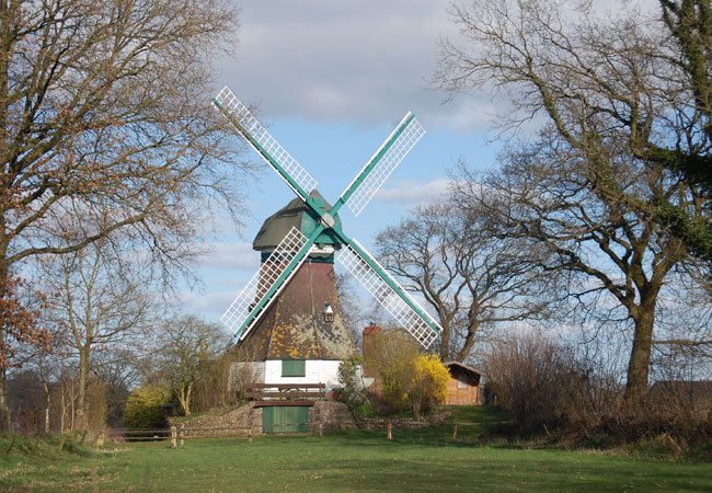 Die Windenergie ist schon immer klimaneutral und verlässlich gewesen / Foto: HB
