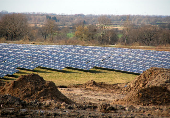 Solar-Freiflächenkraftwerk / Foto: HB