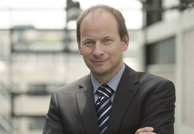 PB: © Fraunhofer ILT Dr. Constantin Häfner übernimmt im November 2019 die Institutsleitung des Fraunhofer ILT.