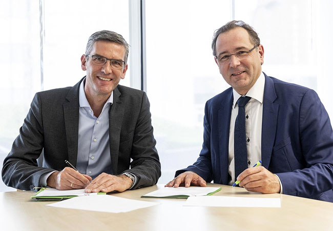 PB: Dr. Stephan Tenge, Avacon, und Prof. Dr. Gerald Linke, DVGW, unterzeichneten in Salzgitter eine Kooperationsvereinbarung für mehr Wasserstoff im Erdgasnetz; © Avacon