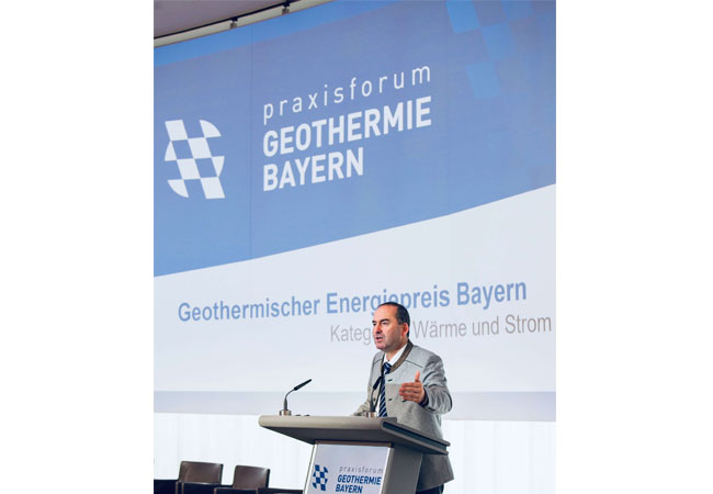 PB: BU: Staatsminister Hubert Aiwanger auf dem Praxisforum Geothermie.Bayern 2019 / © ENERCHANGE GmbH & Co. KG