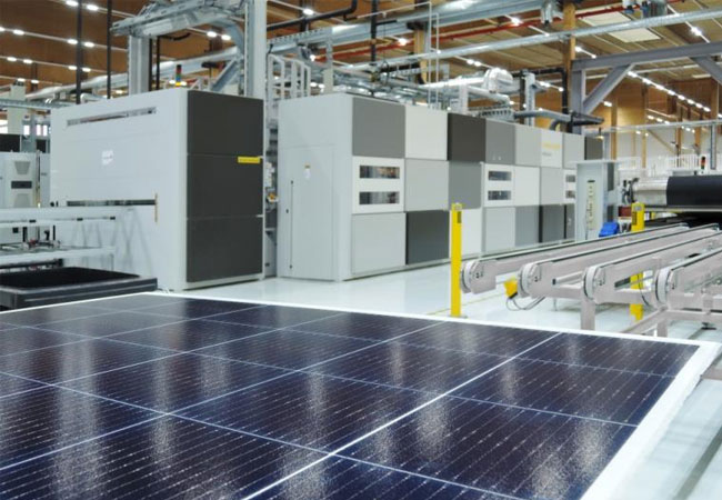 PB: Krannich Solar startet mit dem Vertrieb der Hochleistungs-Module von Energetica / Produktion Energetica Photovoltaic Industries
