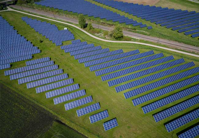 PB: Was getan werden könnte, um die Produktion erneuerbarer Energien in der Region zu steigern und den Übergang zu beschleunigen. / SUN-INVESTMENT