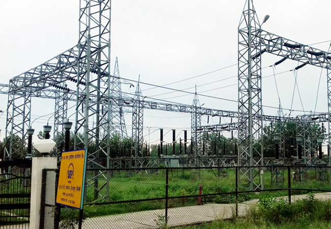 Baubeginn für 75-MW-Solarkraftwerk in Uttar Pradesh nach Baufreigabe