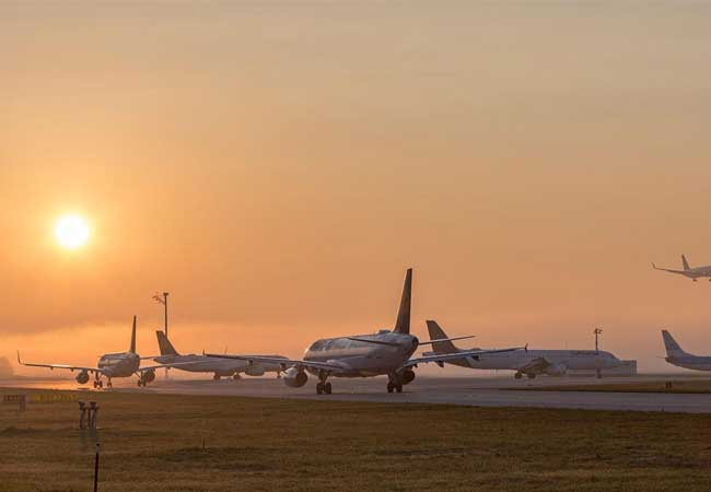 PB: Flugzeuge am Flughafen München Bild 1/2, Credit: Flughafen München GmbH