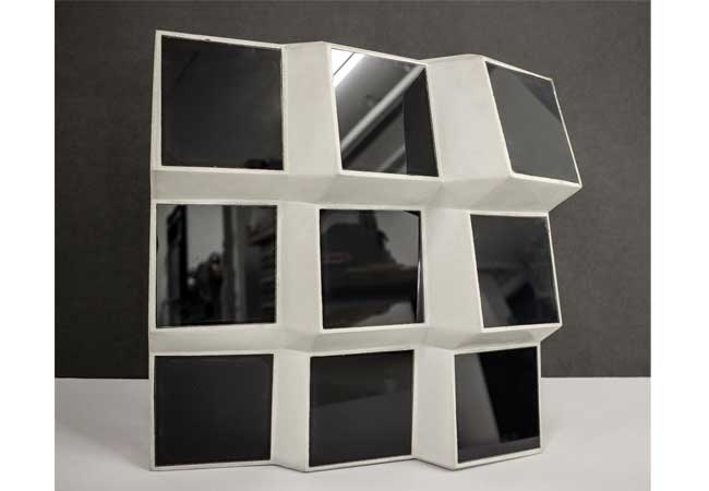 PB: Eine Fassade in Facetten-Optik ermöglicht einen deutlich höheren Stromertrag. Dafür sind kleine und flexible Solarmodule gefragt. / © A. Heller, ai:L der HTWK Leipzig