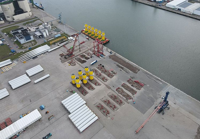 Windpark Hornsea Two Buss Energy is responsible for port logistics at the largest offshore wind farm in the world.
