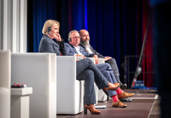 Pressefoto: WINDFORCE-Diskussionsrunde: © WAB/wirrwa