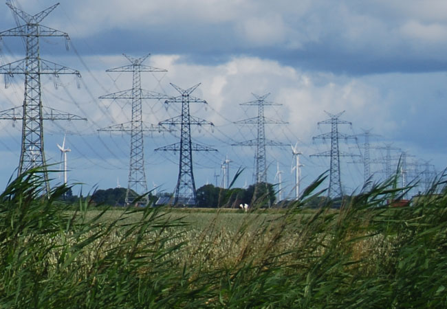 Windstromleitung SuedLink wird mit HGÜ-Technologie von Siemens Energy ausgestattet / Foto: HB