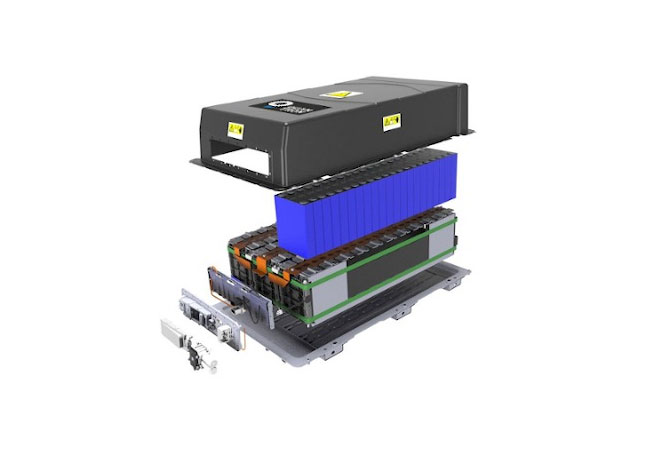 PB: Die Batterien der Quantron AG sind Kobalt- und Nickelfrei und sorgen mit der LFP-Technologie für die nötige Sicherheit
