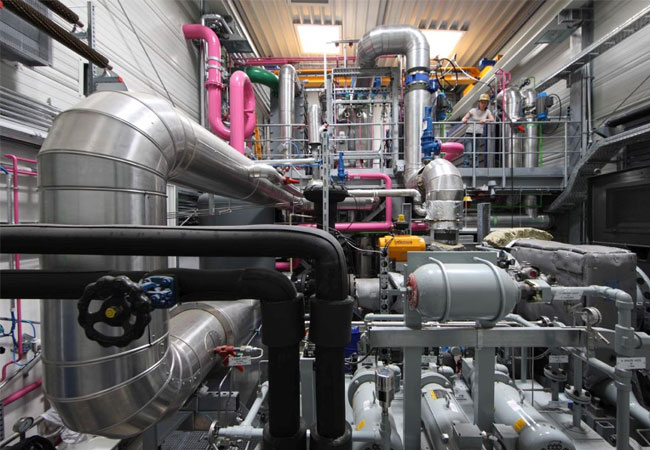 PB: Ein Blick ins Innenleben der Geothermieanlage Bruchsal (Foto: EnBW/Uli Deck)