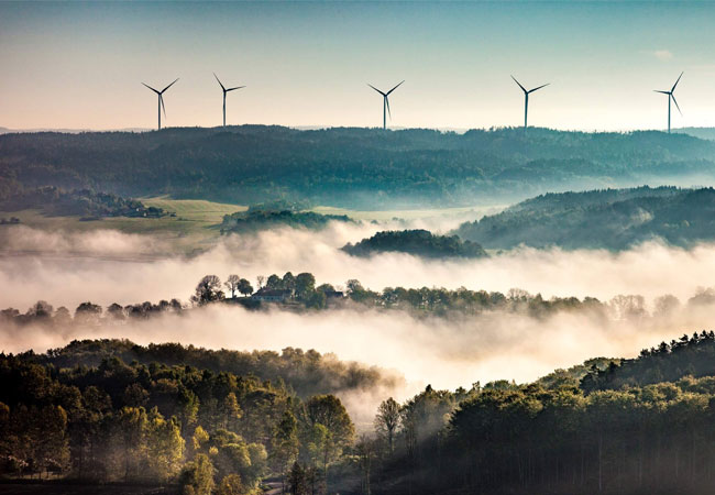 PB: Windpark Gunnarby, Schweden: Deutsche Windtechnik übernimmt die Wartung für acht Siemens-Turbinen des Typs SWT 2,3 DD. / © Wallenstam / perpixel.se
