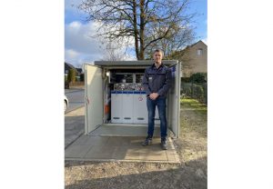 PB: Nach der erfolgreichen Inbetriebnahme der Pilotanlage hat Westfalen Weser 28 weitere Schaltanlagen bei Ormazabal in Auftrag gegeben. „Damit kommen wir unserem Ziel, den Automatisierungsgrad unseres Netzes anzuheben, ein großes Stück näher“, so Lorenz Eickmeier, Intelligente Netztechnik Westfalen Weser. / Foto: Westfalen Weser