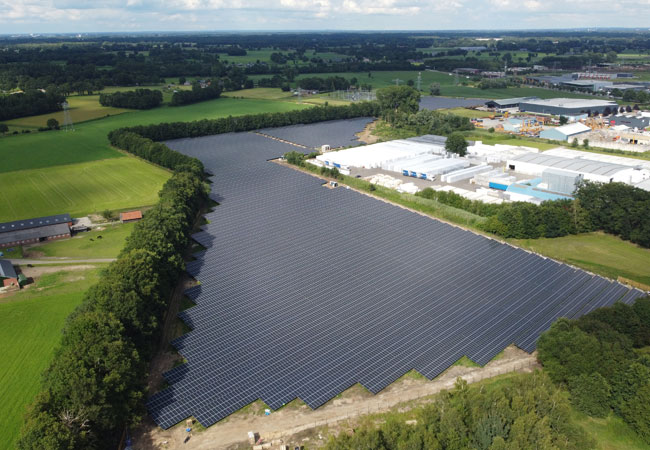 PB: Foto: Solarpark in den Niederlanden recap_Solarpark in den Niederlanden.JPG