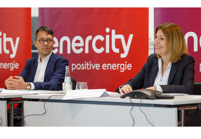 PB: 2021-03-enercity Vorstand Podium