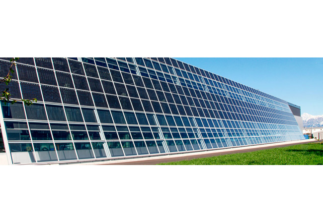 PB: Meyer Burger eröffnet Hightech-Solarmodulfabrik in Freiberg