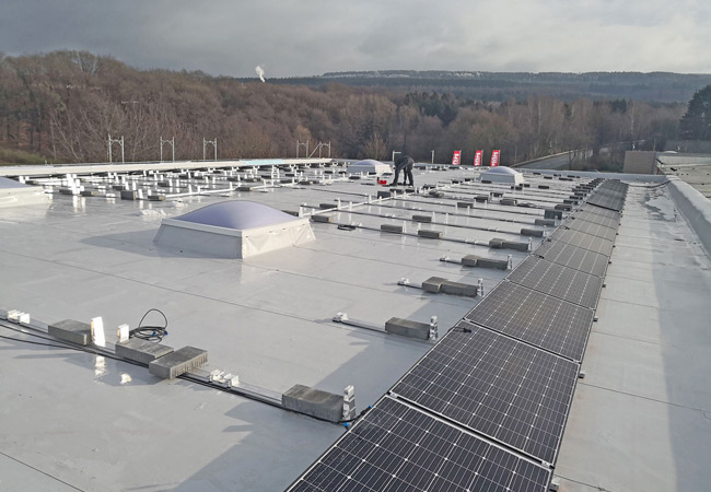 PB: Möbelhaus Schuh, gemeinsames Projekt der WI Technik und der WI Energy GmbH aus Trier / © WI Energy GmbH
