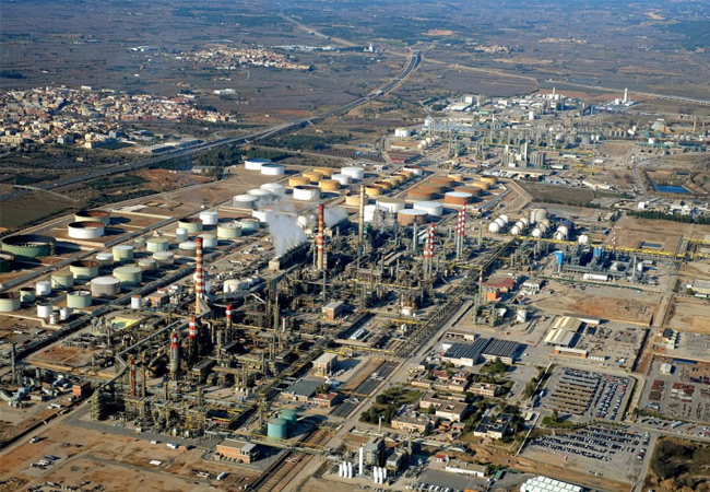 PB: Luftbildaufnahme des Chemieparks Tarragona in Spanien