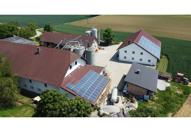 PB: Kosten einsparen mit my-PV: ein landwirtschaftlicher Betrieb aus Oberösterreich wird künftig seinen Eigenverbrauch mit my-PV-Produkten erhöhen. / Copyright: my-PV
