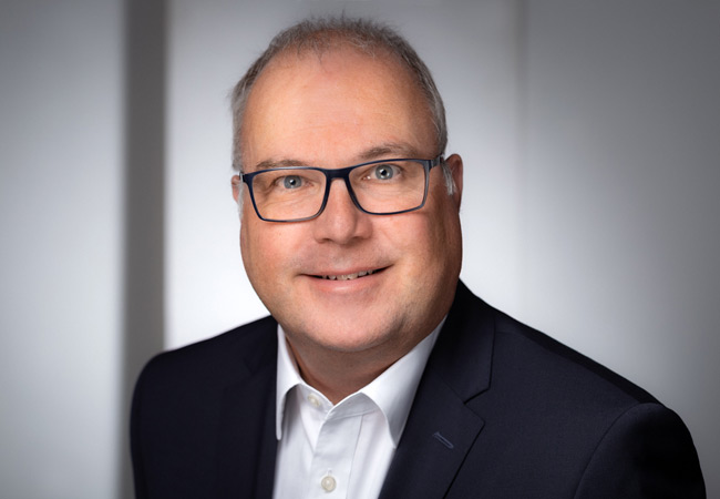 PB: Dr. Uwe Hansult, COO der Quantron AG