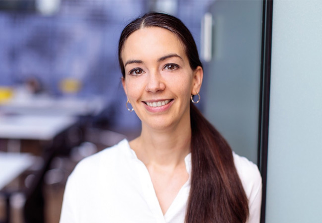 PB: Prof. Elizabeth von Hauff – neue Institutsleiterin des Fraunhofer FEP. / © Kirsten van Santen
