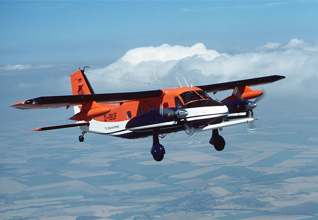 PB: Dornier 128 D-IBUF mit Messmast / Bildnachweis: Sebastian Frank