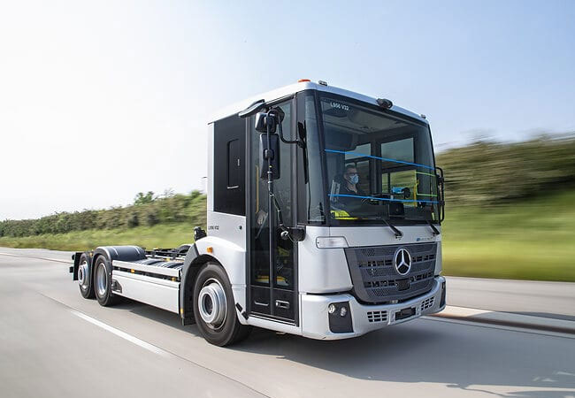 PB: Mit großen Schritten Richtung Serie: Erprobung des Mercedes-Benz eEconic für den vollelektrischen Kommunaleinsatz läuft auf Hochtouren / © Daimler Truck