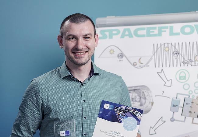PB: Jan Girschik erzielt mit »SpaceFlow« beim europaweiten Innovationswettbewerb »INNOspace Masters« einen dritten Platz. / © Fraunhofer UMSICHT