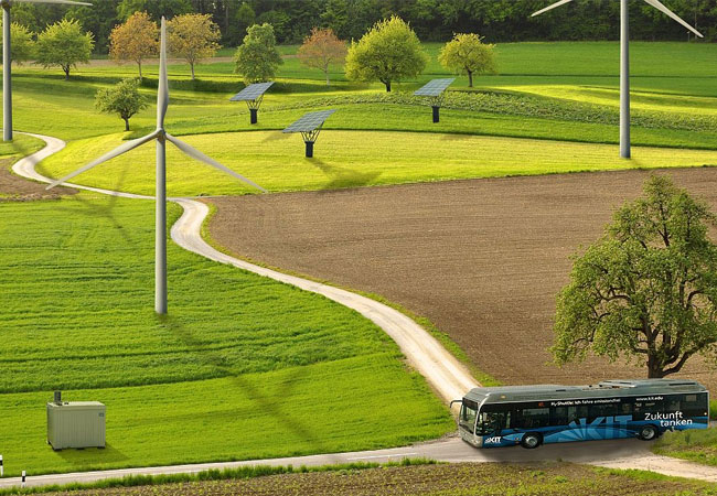 PB: Grüner Wasserstoff ist ein Hoffnungsträger für die Energiewende. Entscheidend für den erfolgreichen Einsatz ist das detaillierte Verständnis der Prozesse bei seiner Herstellung. (Foto: Pascal Armbruster, KIT)