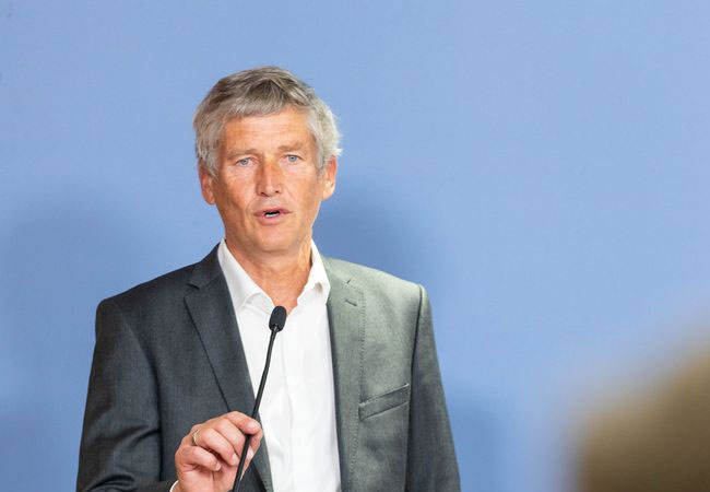 PB: Das BASE-Präsident*innen Koenig
