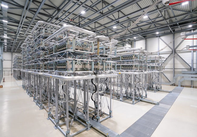 PB: The picture shows the inside of an HVDC converter station.