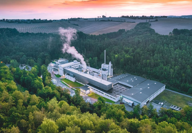 Koehler stellt Kohlekraftwerk in Greiz auf Holzfeinfraktion um und spart durch die Innovation mehr als 24.000 Tonnen CO2 pro Jahr ein