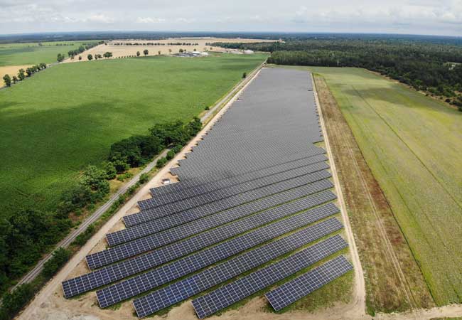 PB: Solarpark_Luebars_CopyrightSTEAGSensDJI_02771.jpg