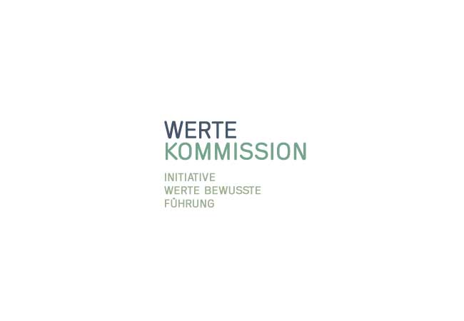 PB: Die Wertekommission ist eine Initiative für Führungskräfte in Deutschland, die es sich zum Ziel gemacht hat, über alle Hierarchien hinweg Bewusstsein zu schaffen, dass Werte Wert schaffen. Wir wollen alle Interessierten dazu ermutigen, in ihrem Unternehmen Werte wie Vertrauen und Glaubwürdigkeit (vor) zu leben.