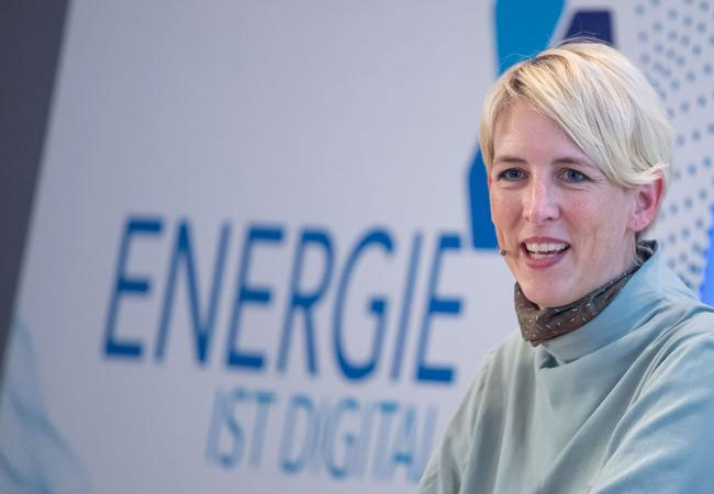 Katrin Habenschaden, zweite Bürgermeisterin der Landeshauptstadt München bei "Energie ist digital". / Lukas Barth Bayern Innovativ