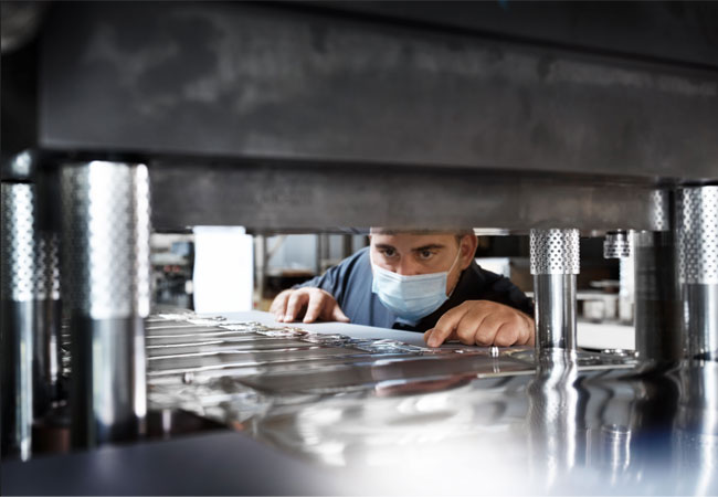 PB: In Sachen neuer Produkte und Lösungen für die Wasserstofftechnologie werden insbesondere die Kernkompetenzen von Schaeffler in den Bereichen Material-, Umformungs- und Oberflächentechnologie, sowie der Innovationsbereich Elektrochemie eine herausragende Rolle spielen.