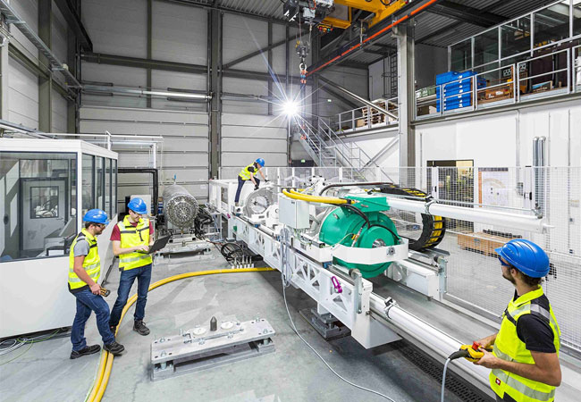PB: Die Autoklave i.BOGS am Fraunhofer IEG erlaubt es, neue Bohrtechnologien unter realistischen Drücken und Temperaturen zu entwickeln. / © Kreklau