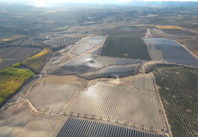 PB: BayWa r.e._Solarpark Illora (Copyright BayWa r.e.)