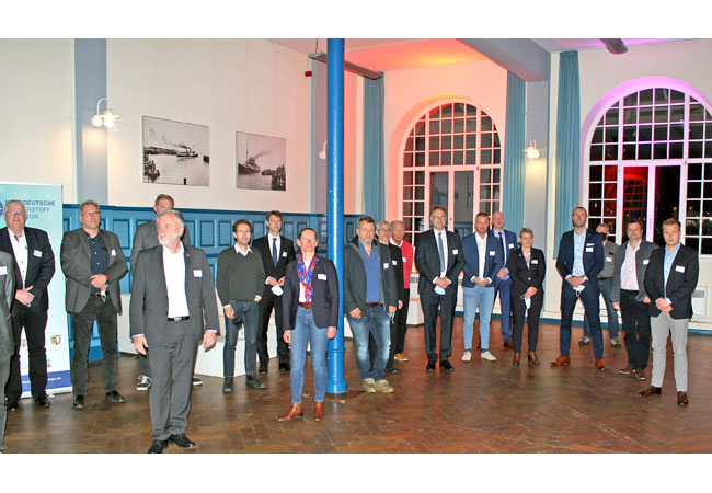 PB: Gruppenfoto Wind-Wasserstoffgipfel