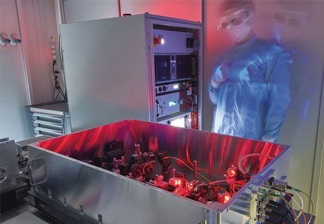 PB: Fraunhofer und QuTech stärken gemeinsam die Innovationskraft Europas und entwickeln neue Technologien für die Quantenkommunikation und Quanteninformationsnetzwerke. Hier gezeigt: Laborprototyp für einen rauscharmen Quantenfrequenzkonverter. / © Fraunhofer ILT, Aachen