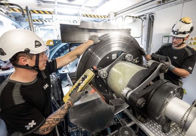 PB: Die Serviceteams der Deutschen Windtechnik sind dafür ausgebildet, eine qualitativ hochwertige Instandhaltung für unterschiedliche Herstellertechnologien bereitzustellen. / © Deutsche Windtechnik AG