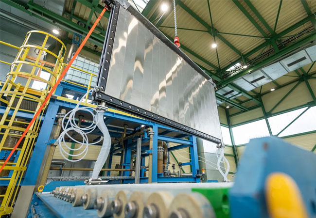 PB: thyssenkrupp installiert 200 MW Wasserstoffanlage für Shell im Hafen von Rotterdam