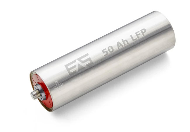 Großformatige Rundzelle (50 Amperestunden) auf LFP-Basis aus dem Zell-Portfolio von EAS Batteries. Copyright EAS Batteries