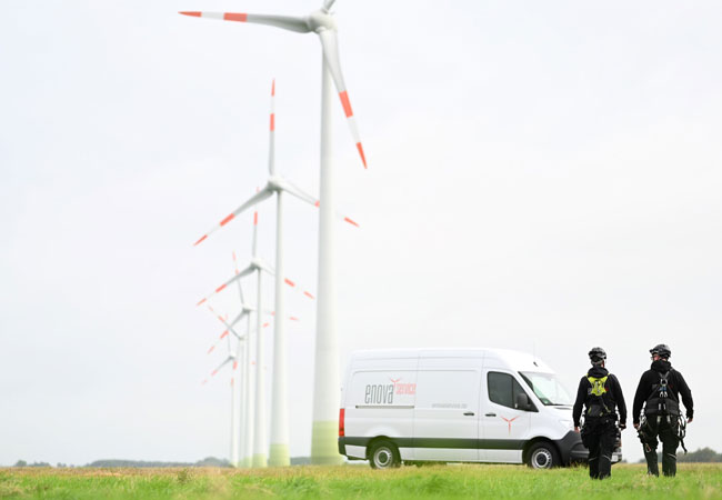 PB: ENOVA Service Einsatzteam im Windpark Bunderhee / © ENOVA Service GmbH