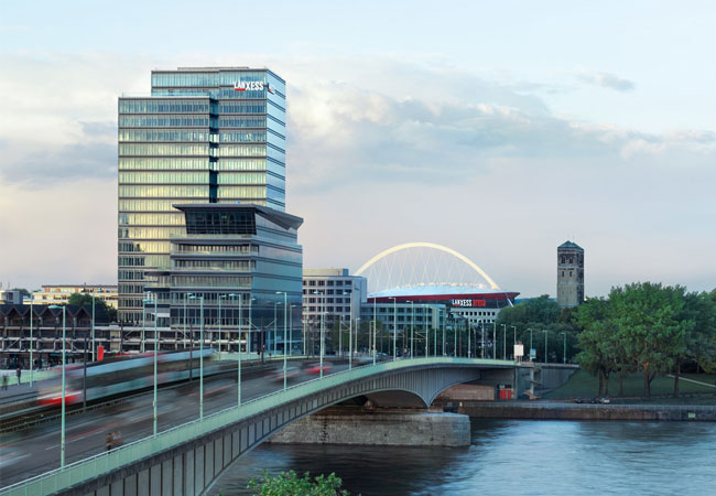PB: Seit dem 1. August 2013 steuert der Spezialchemie-Konzern LANXESS offiziell seine weltweiten Geschäfte vom Kölner LANXESS Tower aus.