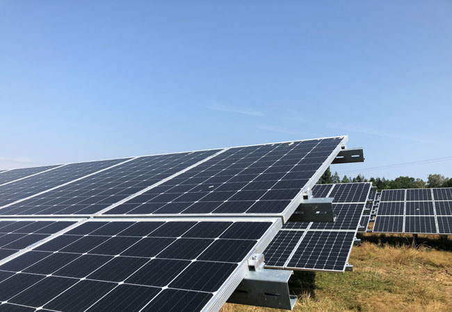 PB: Pressefoto: Solaranlage / © re:cap global investors ag