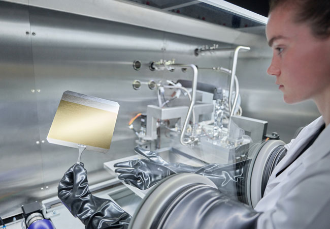 PB: Durch „Spatial Atomic Layer Deposition“ (SALD) lassen sich Perowskit-Solarzellen verbessern